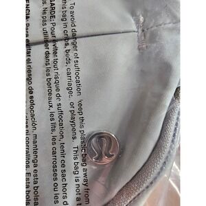 Lululemon Everywhere Belt Bag Silver Drop Grey Crossbody Fanny Pack NWT New